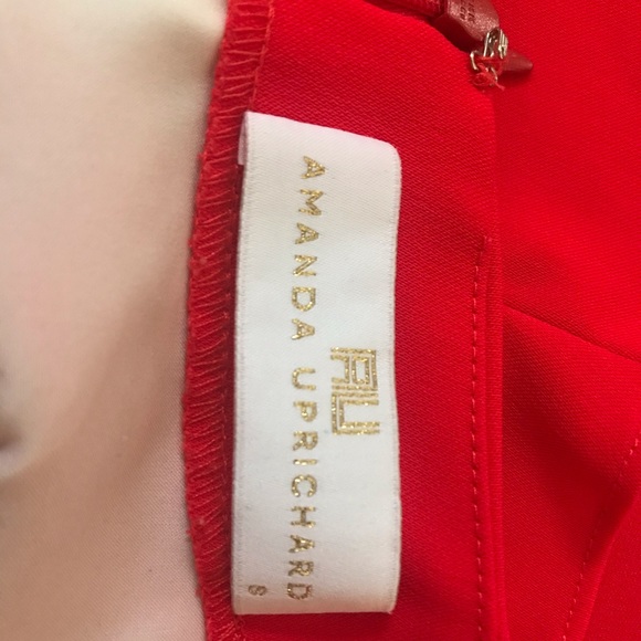 Elegant Red Crop Blouse - Picture 4 of 4